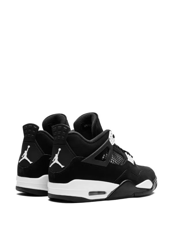 Air Jordan 4 “White Thunder” – Premium Street Essential